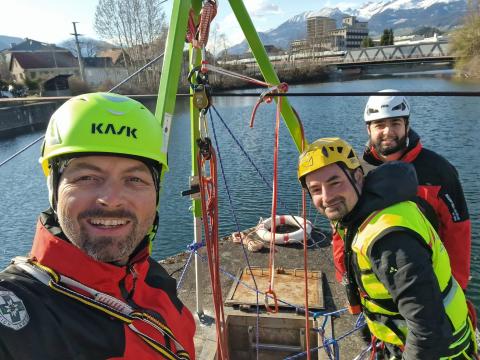 82cffce5-d3b3-4e78-97eb-c34367e407cb