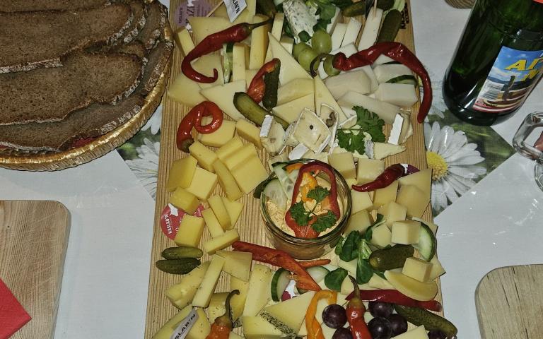 43178367-03d1-4103-81cb-808349a9d906