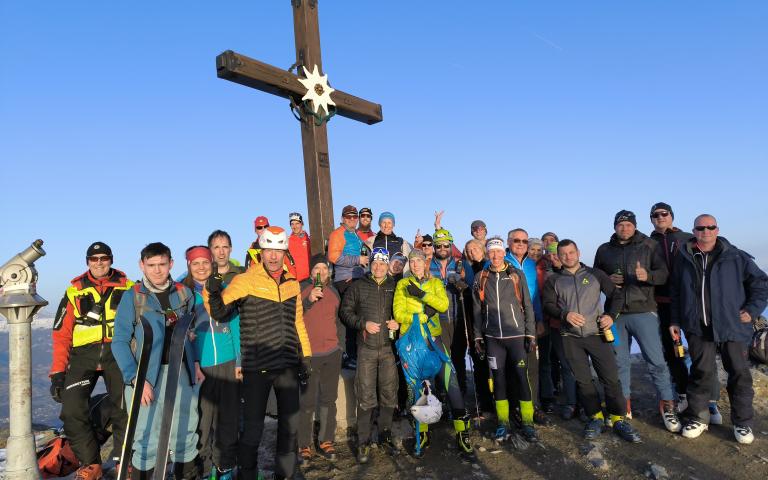 cfae6428-86ce-4231-bb1d-e5909792c4b8