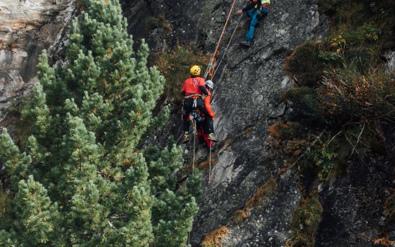 Bergrettung_Kaernten-Fels2-9-9-2025-75 -DJI_0126