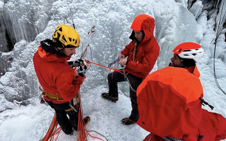 621855735_897319826221344_1178022985129543278_n