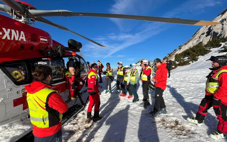 600278977_867404375879556_2024571322968067469_n