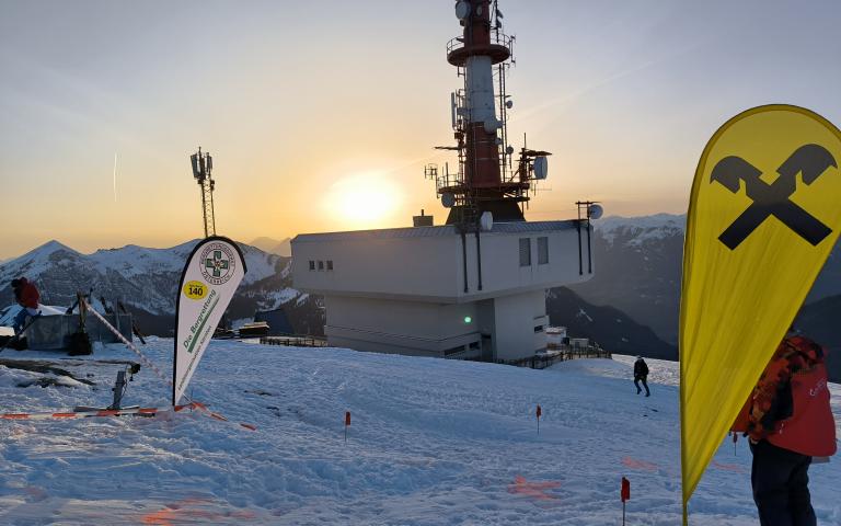 b94abac1-6e22-4f56-8b01-90d07c1cc8b9