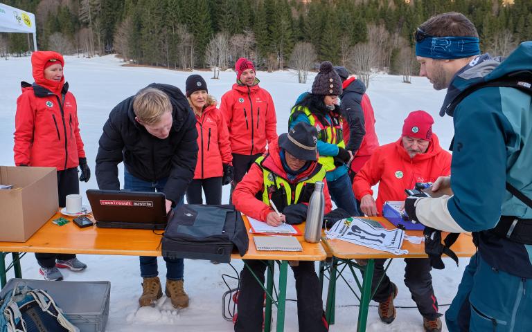 2026-03-06_20-13-52_ XT2-silber_1