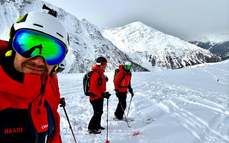 d651b83b-c9c0-4cd3-b5ea-9de4ebd02261